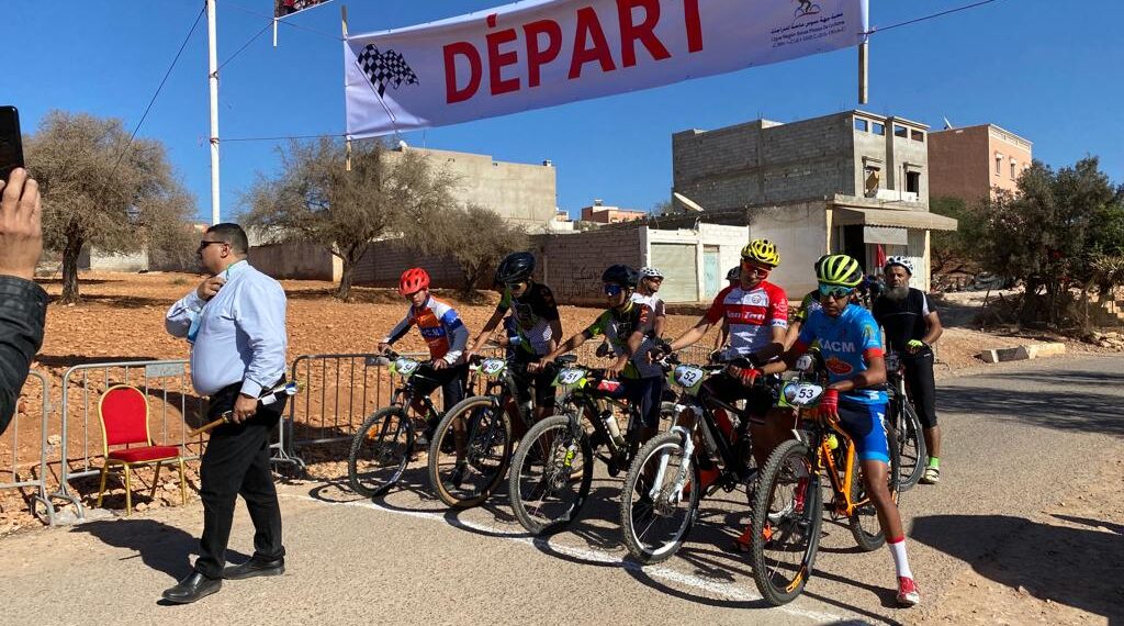 ناشئة الكوكب المراكشي في تربص إعدادي و النادي ينخرط في السباقات النسوية و الجبلية