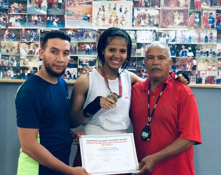 ميدالية برونزية لملاكمة الكوكب المراكشي غيثة هدرازي في البطولة الوطنية