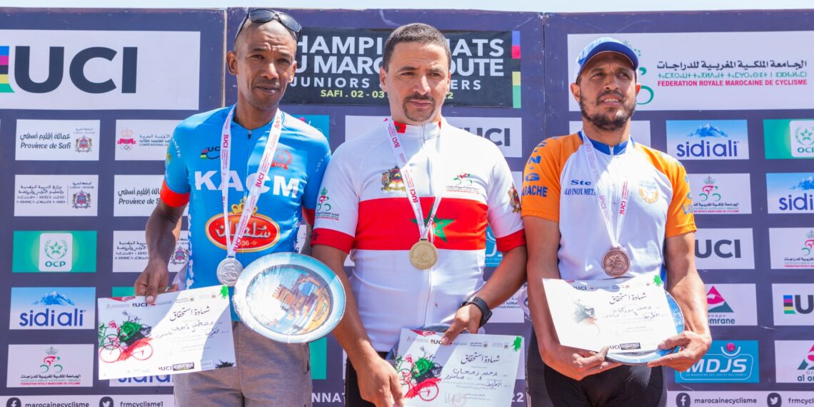 دراج الكوكب المراكشي المصطفى إيوي يتوج وصيفا لبطل المغرب في سباق الدراجات