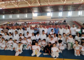 اختتام البرنامج السنوي لمدرسة الكوكب المراكشي للجيدو بحفل عيد العرش المجيد