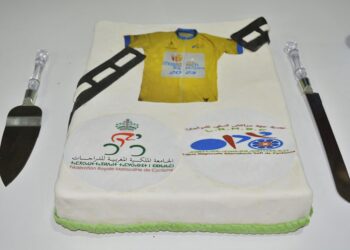 متسابقو الكوكب المراكشي للدراجات يحتفون بأشرف الدغمي