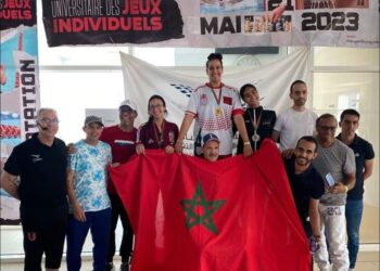 سباحا الكوكب المراكشي فدوى و فيصل فيدادي يتألقان بالبطولة الجامعية