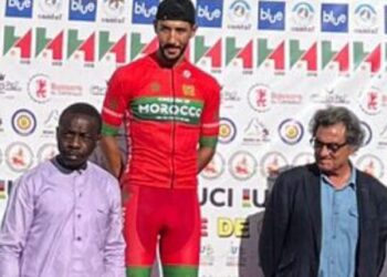 دراج الكوكب المراكشي أشرف الدغمي يختتم طواف الكامرون بذهبية المرحلة الأخيرة