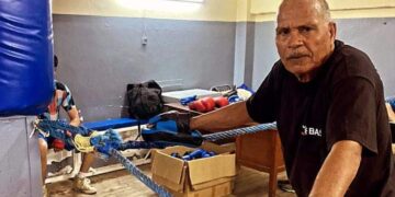 بالشفاء و العافية لمدرب الكوكب المراكشي للملاكمة