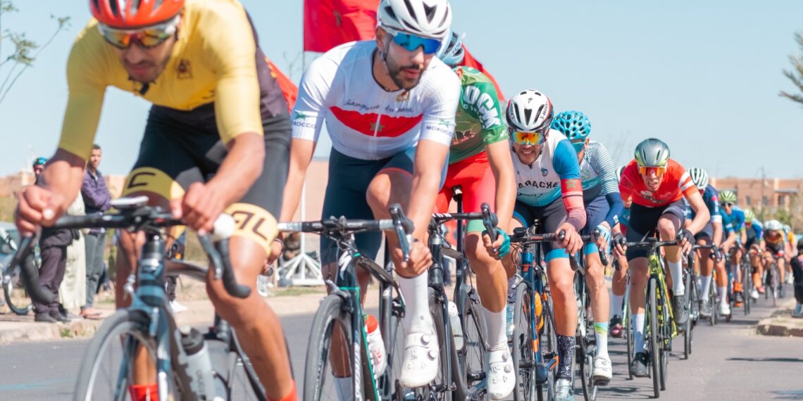 دراجة الكوكب المراكشي في مقدمة السباق الوطني لمدينة مراكش