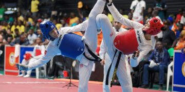 نجمة الكوكب المراكشي للتيكواندو مريم خلال تعود بميداليتين من الألعاب الأفريقية