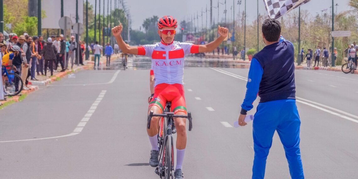 دراجة الكوكب المراكشي تحتفي بالذكرى 77 لتأسيس النادي