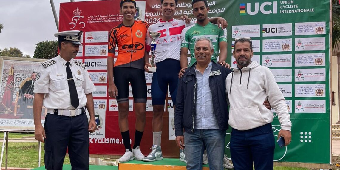 دراجة الكوكب المراكشي على منصة تتويج السباق الوطني لمدينة خريبكة