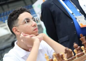 نجم الكوكب المراكشي في الشطرنج ، أنس معياد ، يتألق ب ” ببودابيست “
