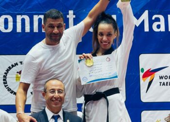 تتويج نجمة الكوكب المراكشي للتيكواندو مريم خلال بلقب بطولة المغرب